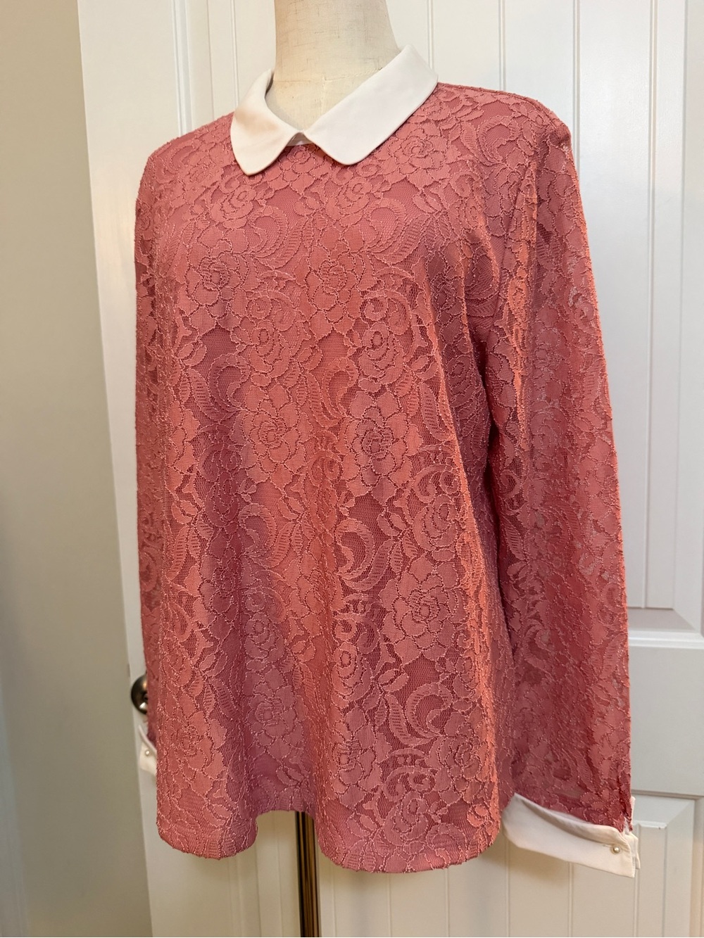 Karl Lagerfeld Dusty Rose Lace Blouse with Off White Peter Pan Collar Lg - Picture 4 of 14